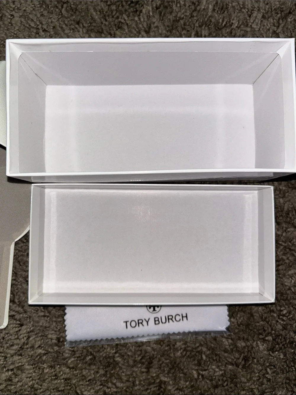 Tory Burch White Sunglass case with Box & Cloth-Sunglasses NOT INCLUDED